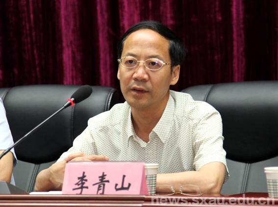 宋海兵,李青山及评委代表,参赛选手代表分别作了发言,阐释了青年教师